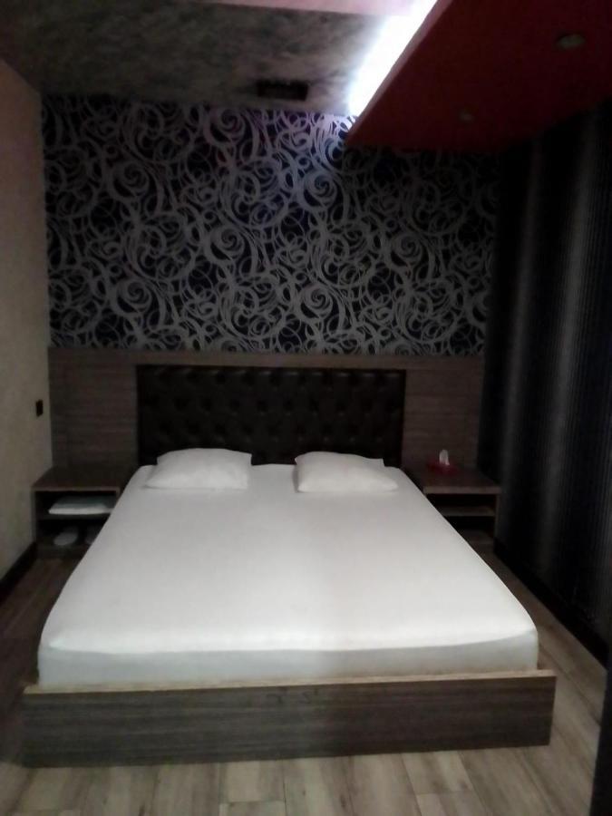Planet Hotel Erywań Zewnętrze zdjęcie