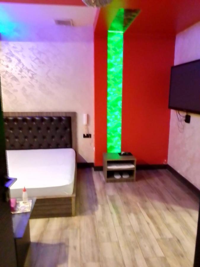 Planet Hotel Erywań Zewnętrze zdjęcie