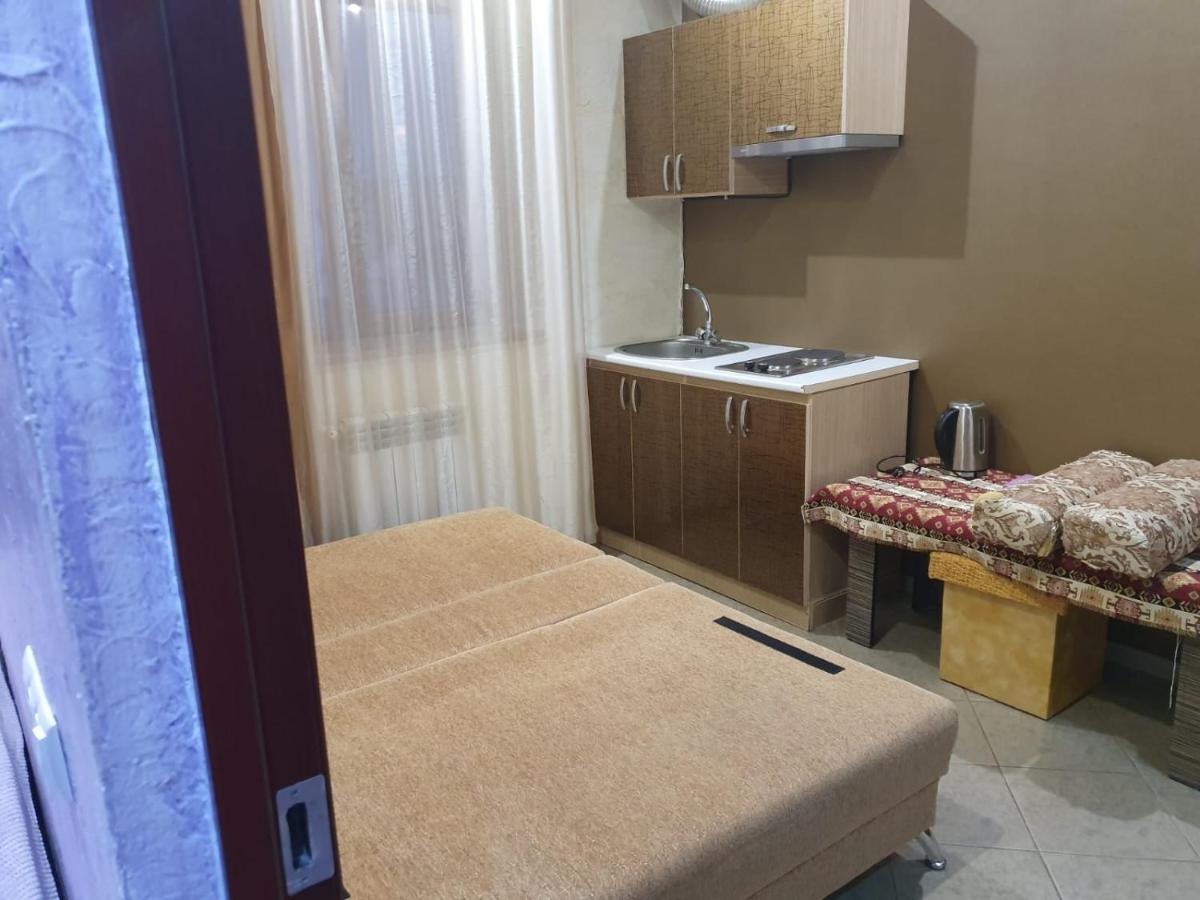 Planet Hotel Erywań Zewnętrze zdjęcie
